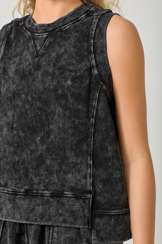 WASHED BLACK SLEEVELESS TERRY TOP