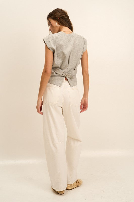 GREY BACK BUCKLE SLEEVELESS KNIT TOP