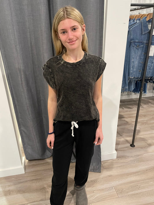 HASHTTAG MINERAL DYED MUSCLE TOP BLACK