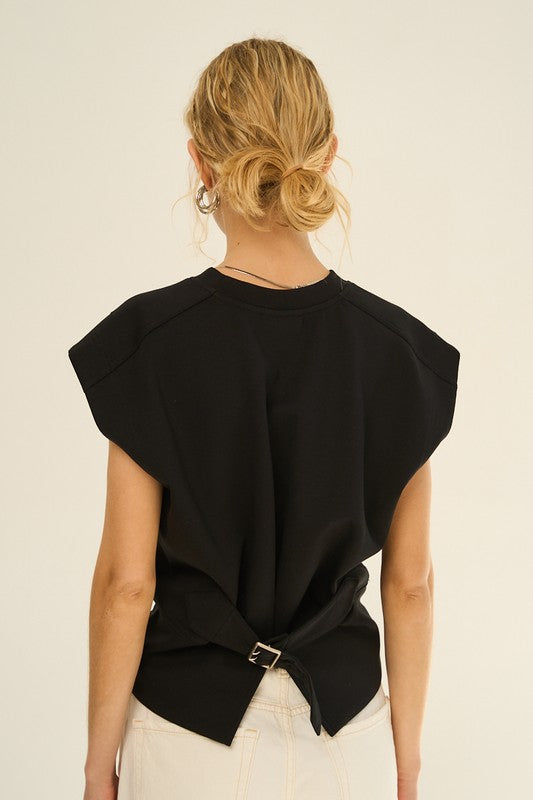 BLACK BACK BUCKLE SLEEVELESS KNIT TOP