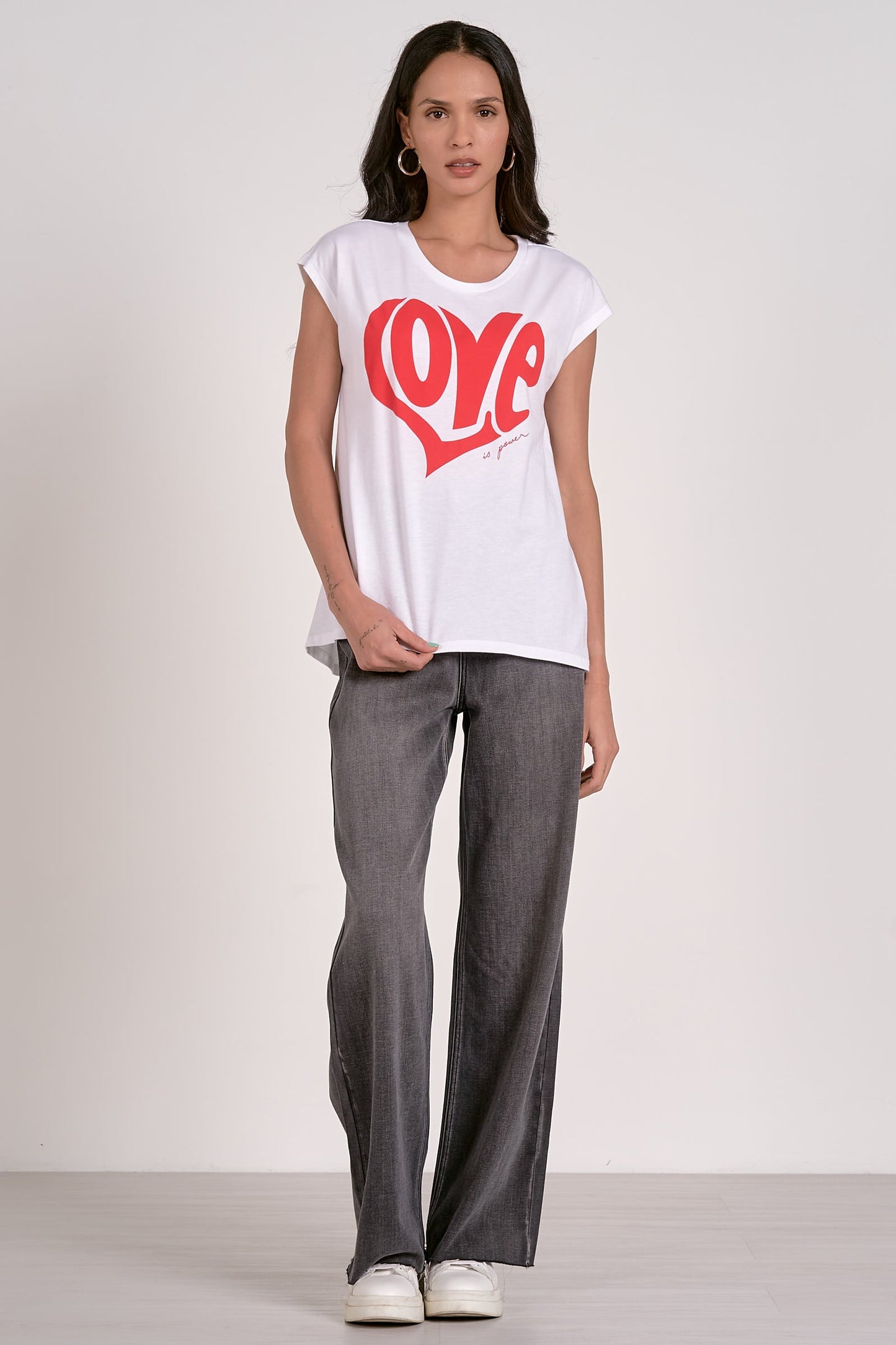 ELAN WHITE WITH RED LOVE TEE FINAL SALE