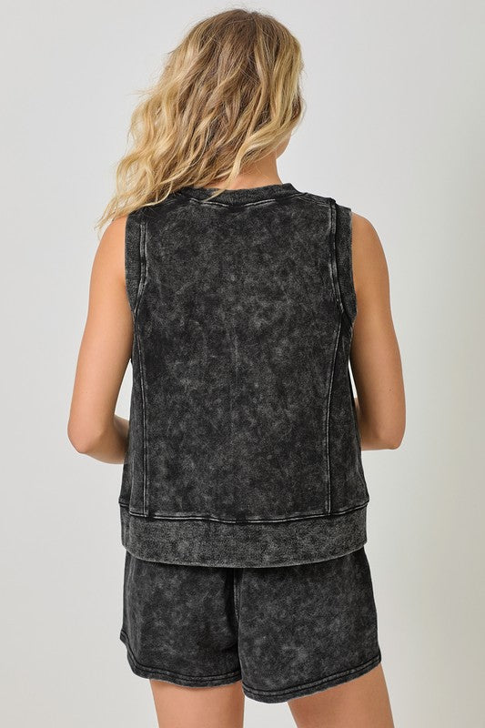 WASHED BLACK SLEEVELESS TERRY TOP