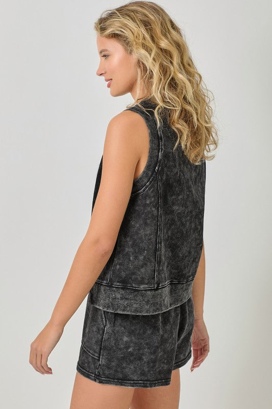 WASHED BLACK SLEEVELESS TERRY TOP