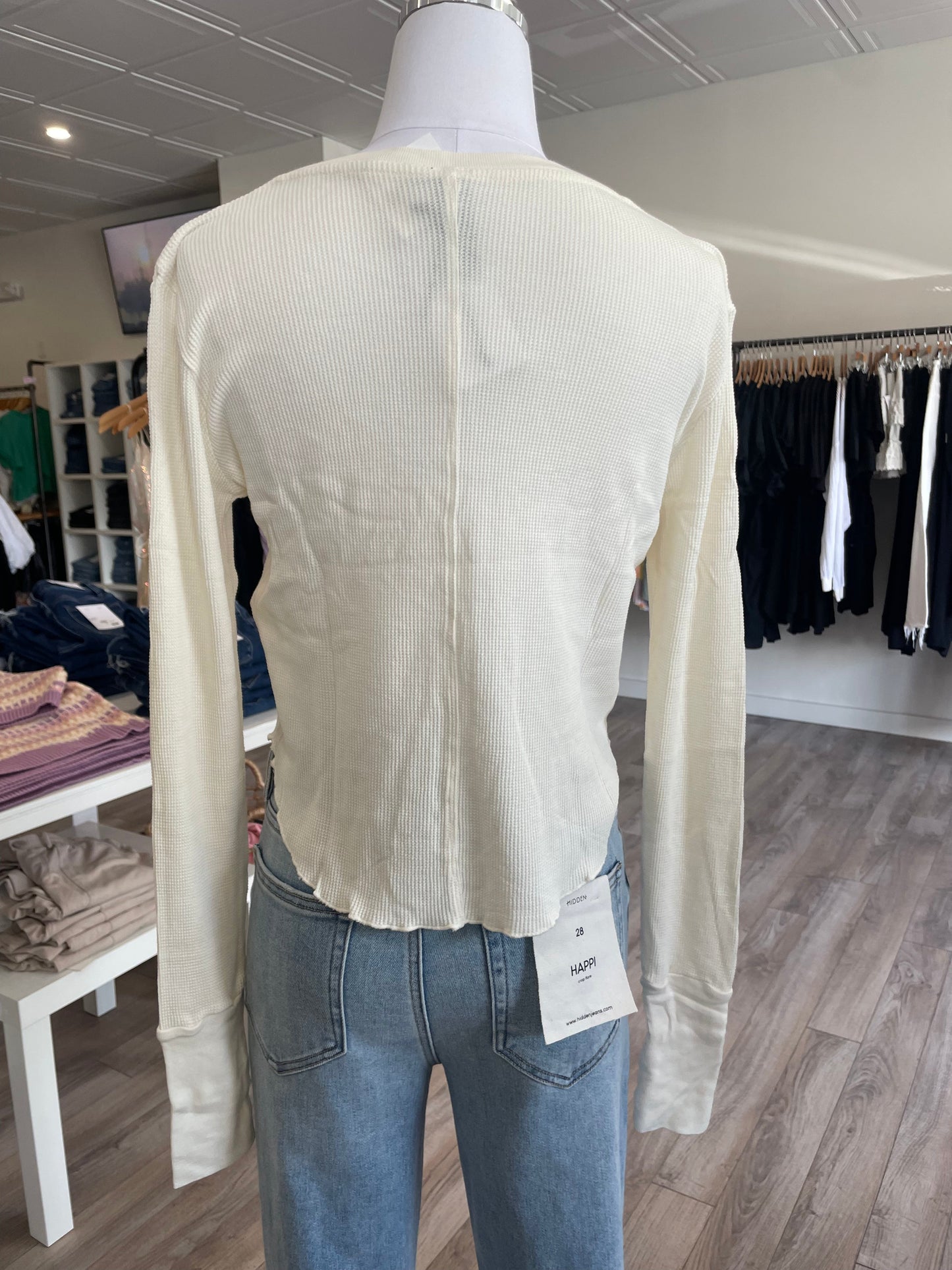 BOBI LONG SLEEVE WAFFLE WITH THUMBHOLES MACADAMIA