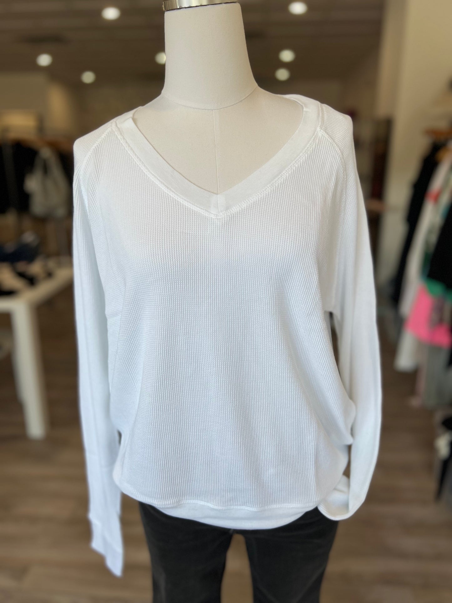 BOBI BOYFRIEND V NECK WAFFLE TOP WHITE