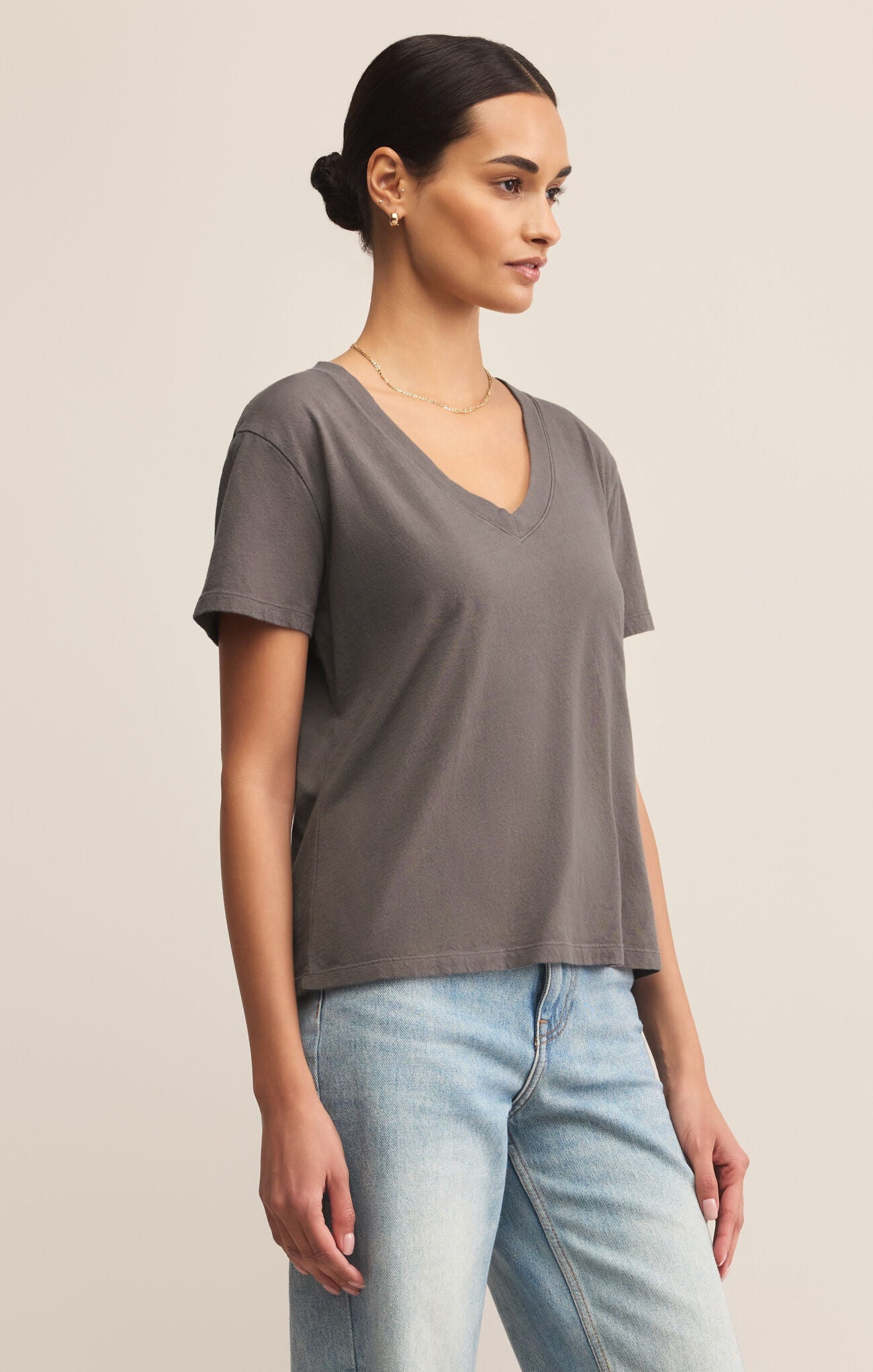 Z SUPPLY WEEKDAYS V NECK TEE WASHED GREY