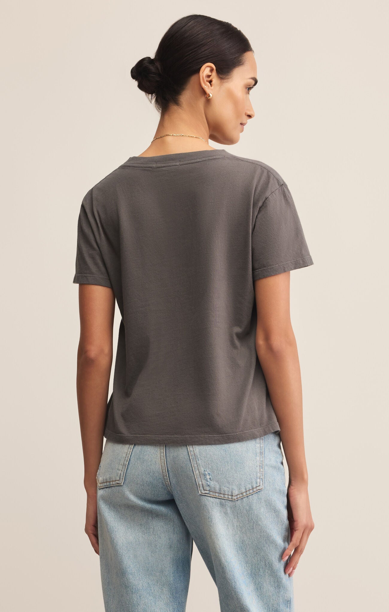 Z SUPPLY WEEKDAYS V NECK TEE WASHED GREY