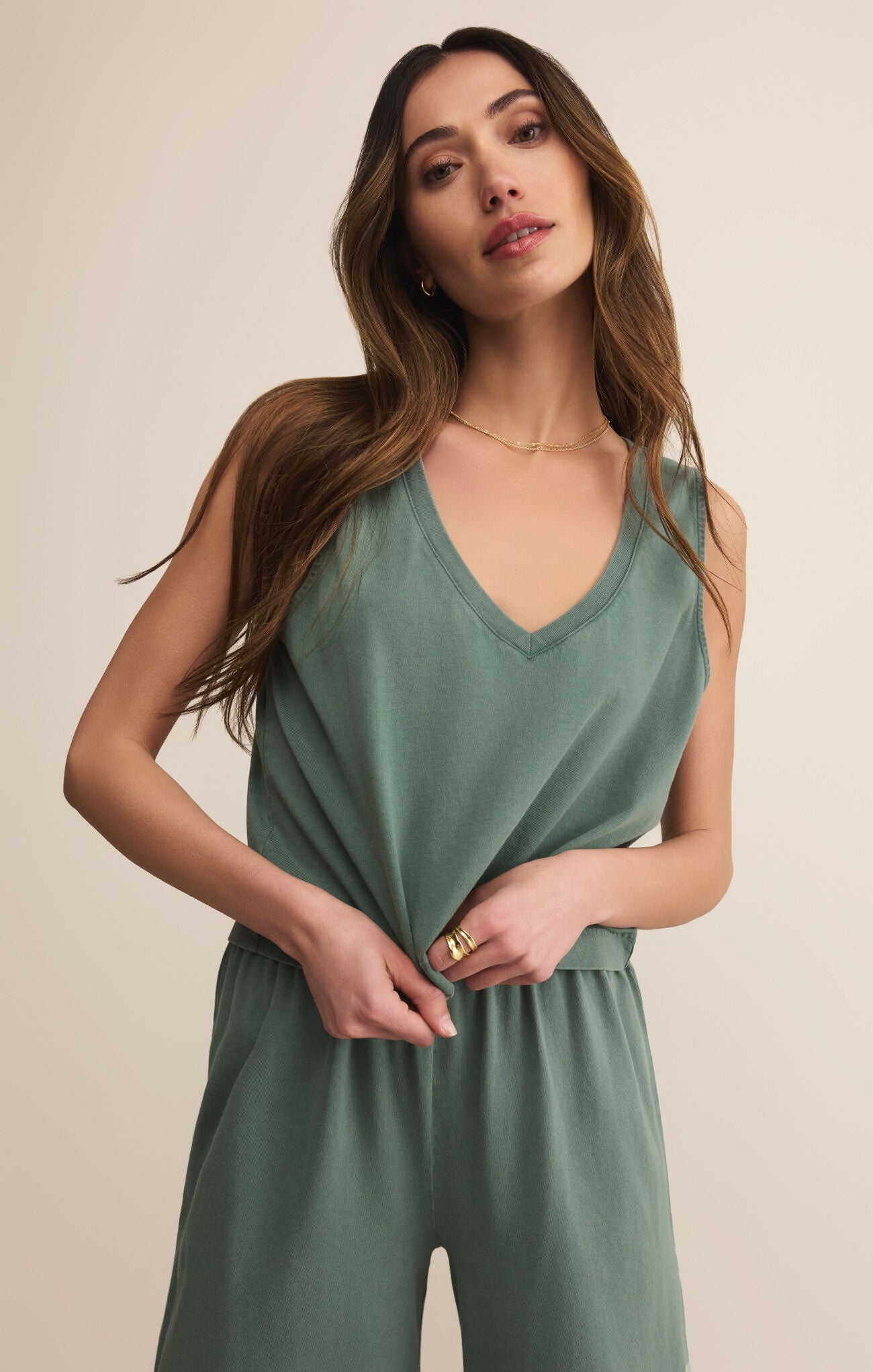 Z SUPPLY SLOANE V-NECK TANK HUNTER GREEN