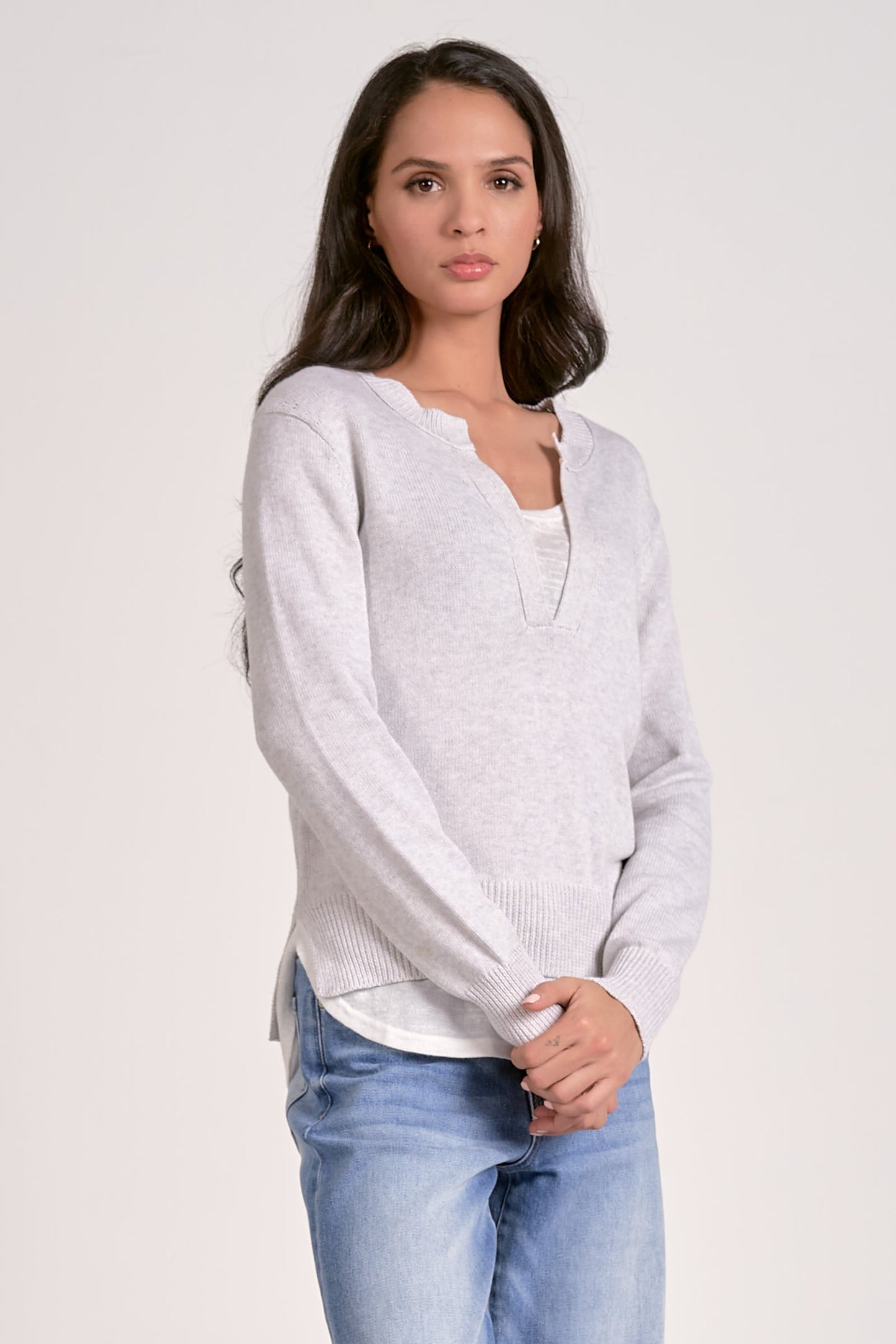 ELAN GREY WHITE V NECK LAYERED SWEATER