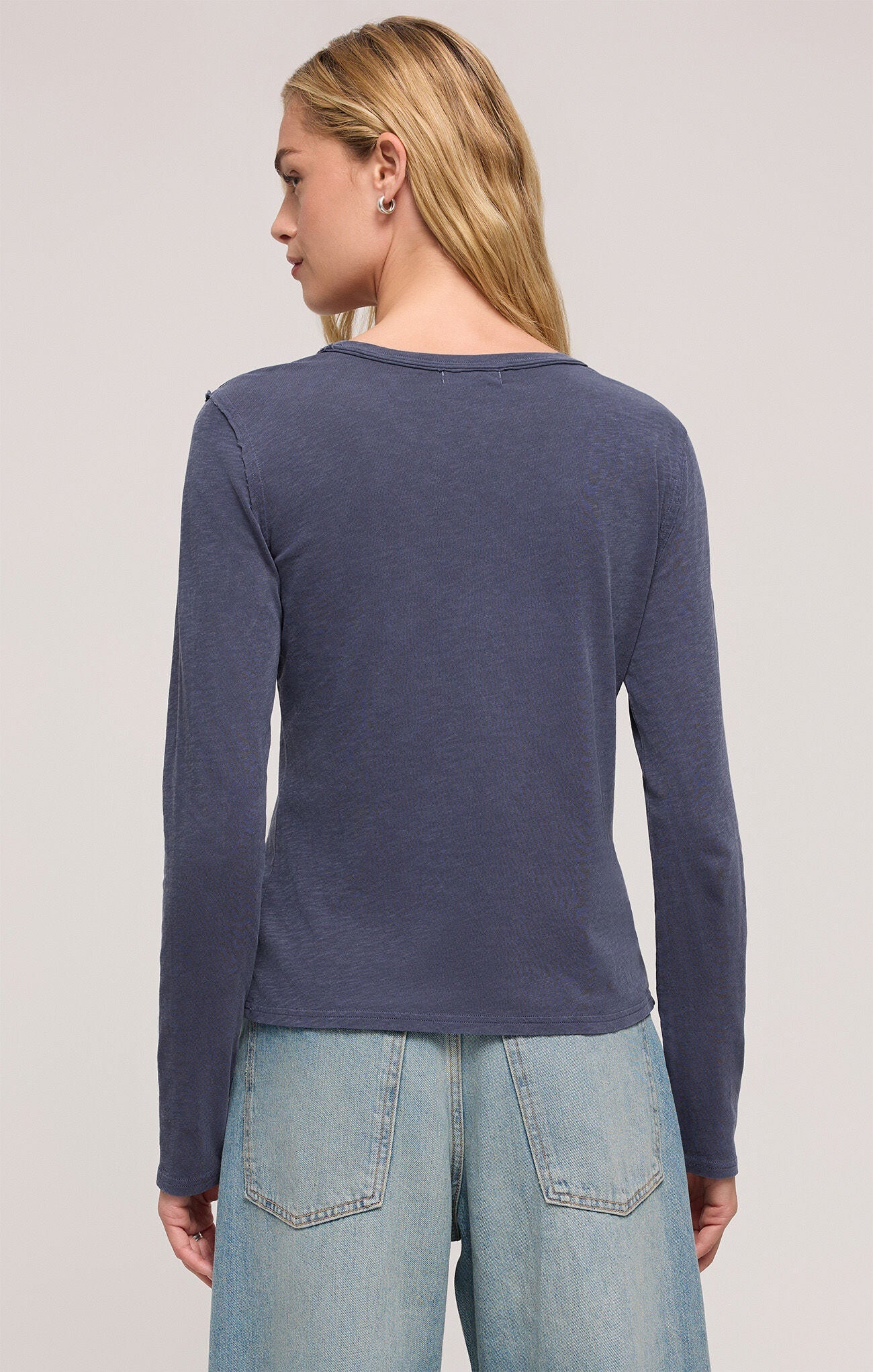 Z SUPPLY ARLET SLUB TOP WASHED BLUE